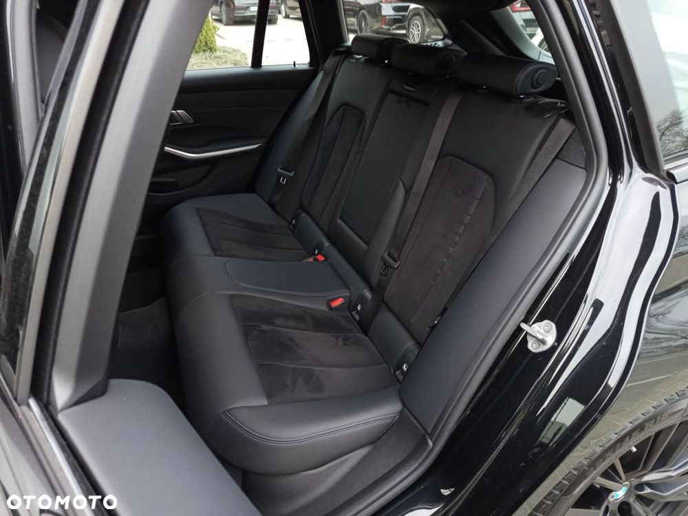 BMW Seria 3 - 22