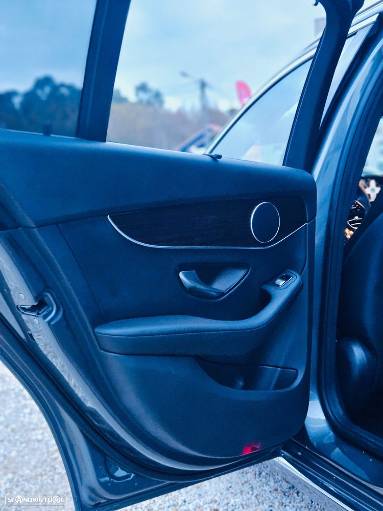 Mercedes-Benz C 300 de Edition - 22