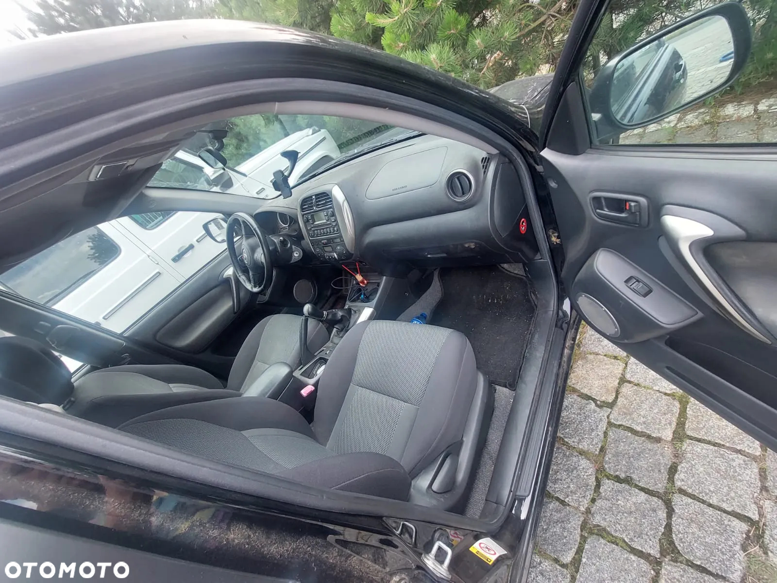 Toyota RAV4 - 6