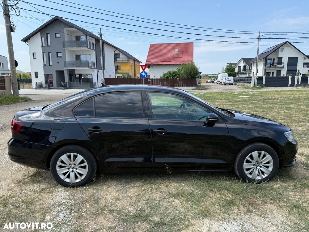 Volkswagen Jetta 1.2 TSI Comfortline - 5