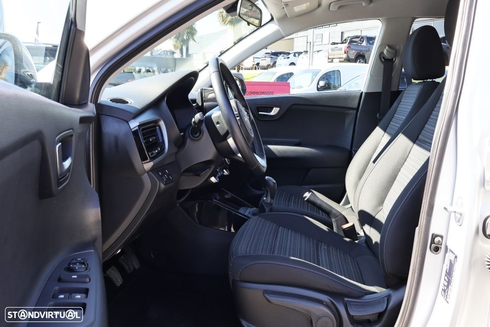 Kia Stonic 1.0 T-GDi Drive - 26