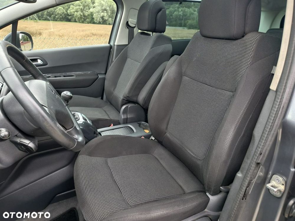 Peugeot 5008 - 10