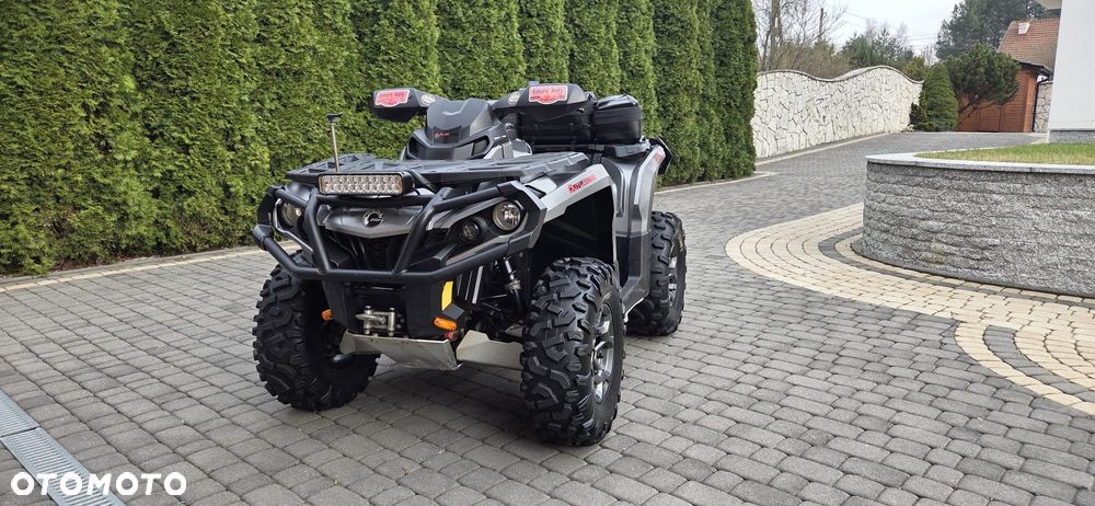 Can-Am Outlander - 2