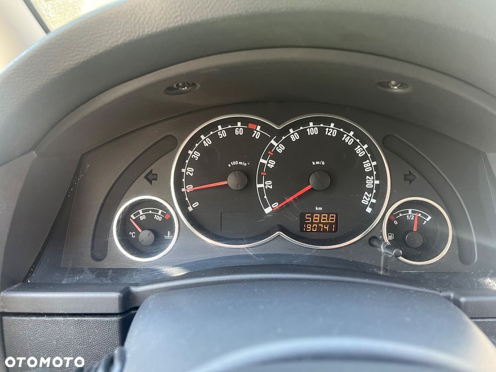 Opel Meriva 1.6 16V - 8