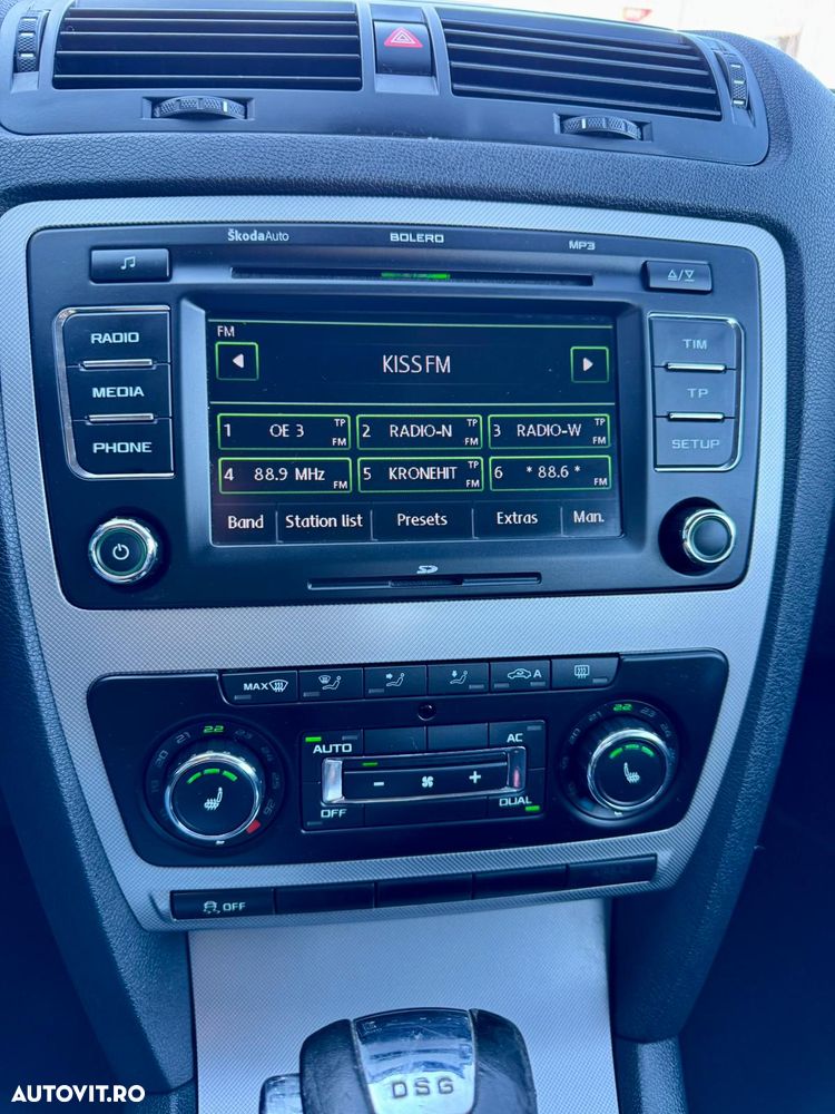 Skoda Octavia Combi 2.0 TDI Elegance Automatic - 32