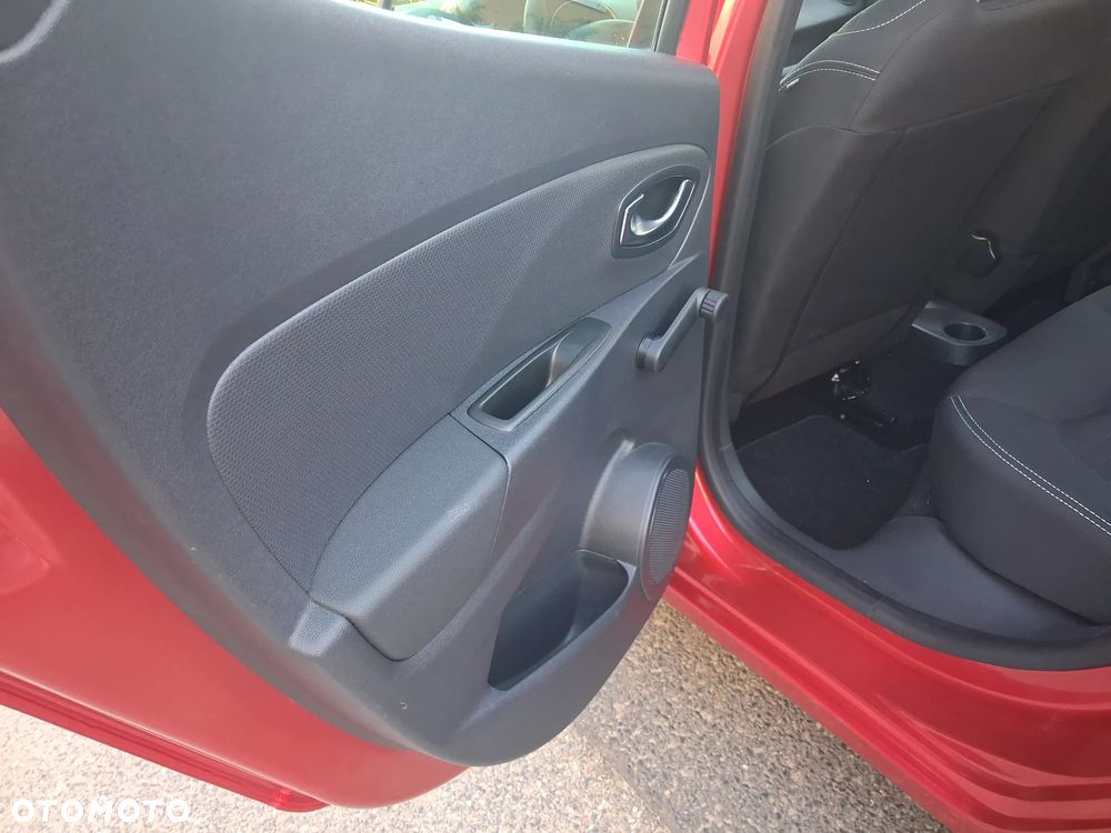 Renault Clio 1.2 16V 75 LIMITED - 12