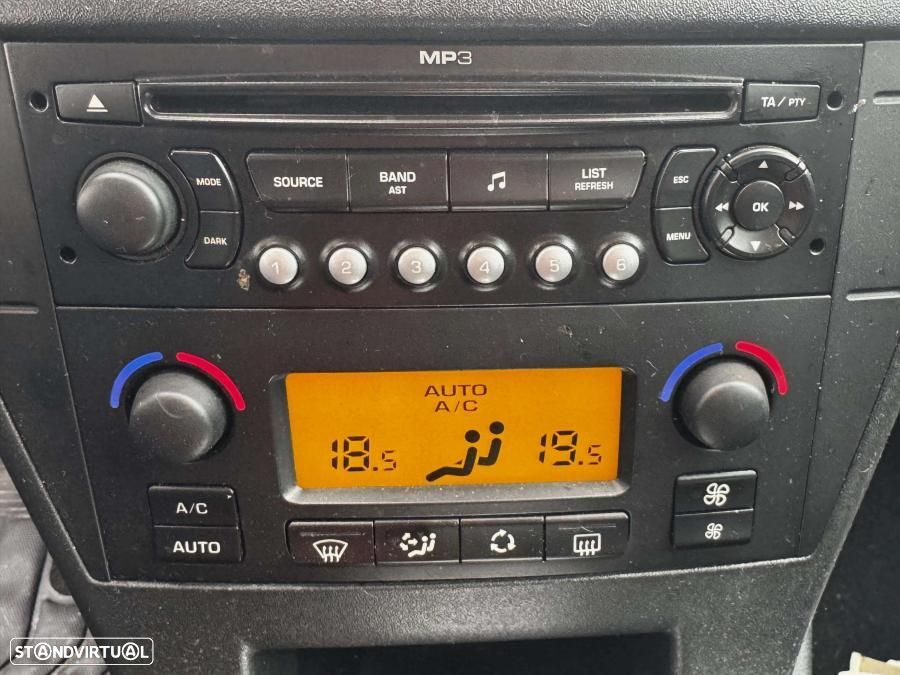 Citroën C4 1.6 HDi 110 Business CMP6 - 10