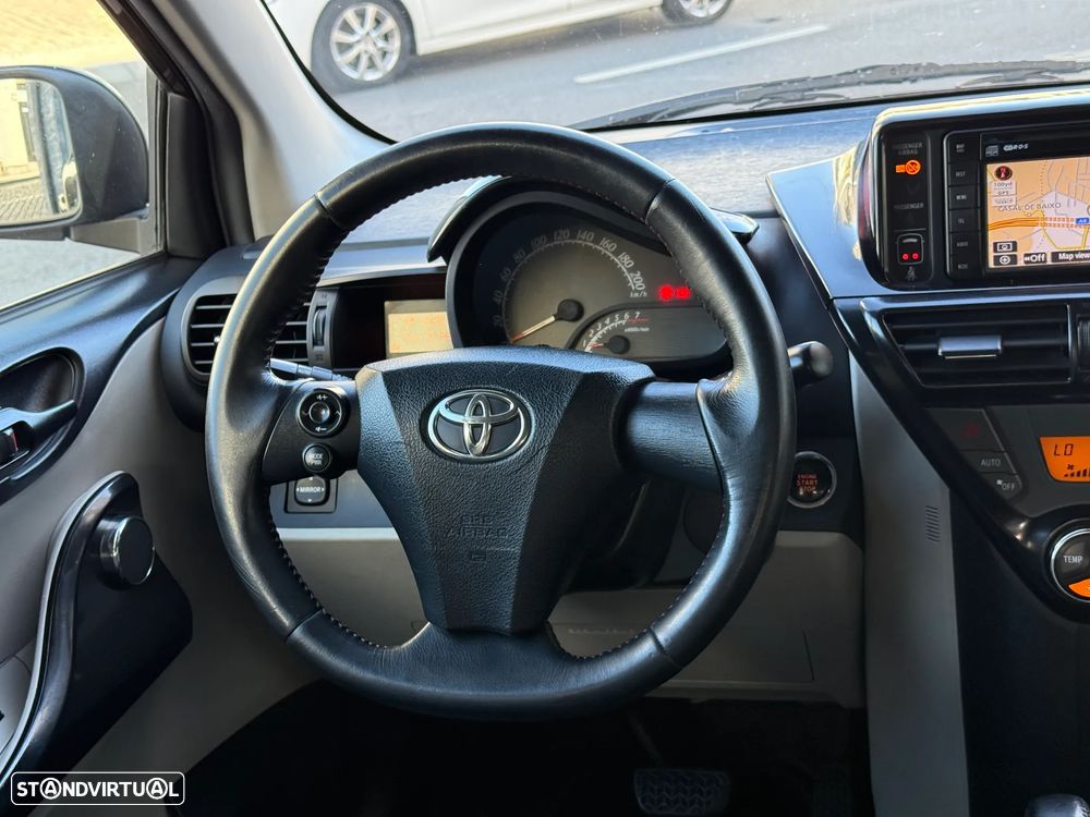 Toyota iQ 1.33 VVT-i 2 MultiDrive EP+NAVI+Bluetooth - 11