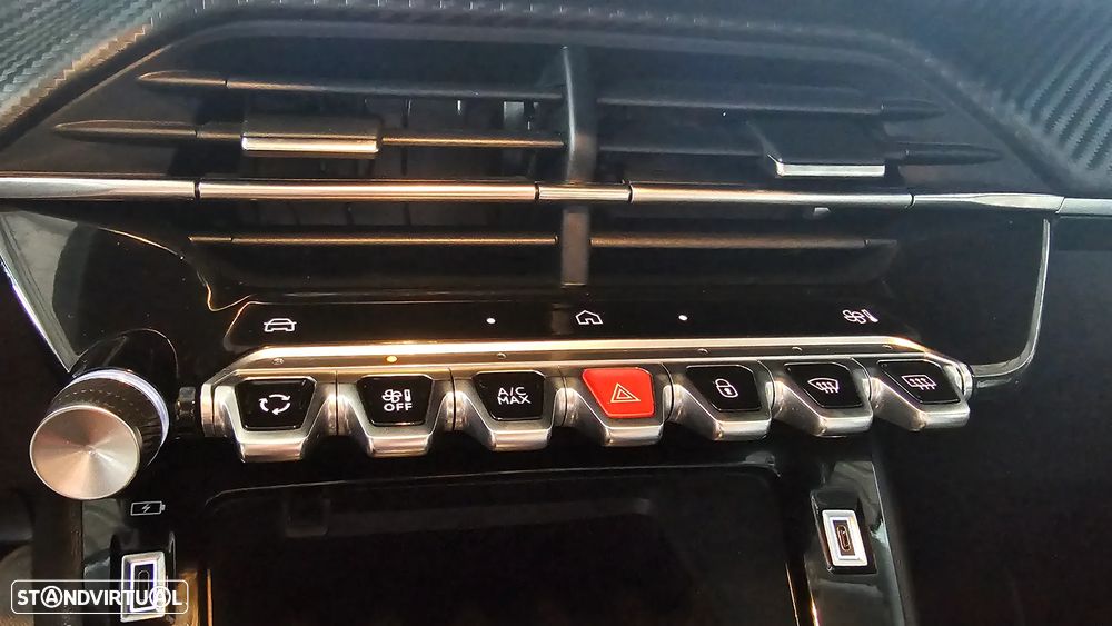 Peugeot 208 1.2 Hybrid Allure e-DCS6 - 35