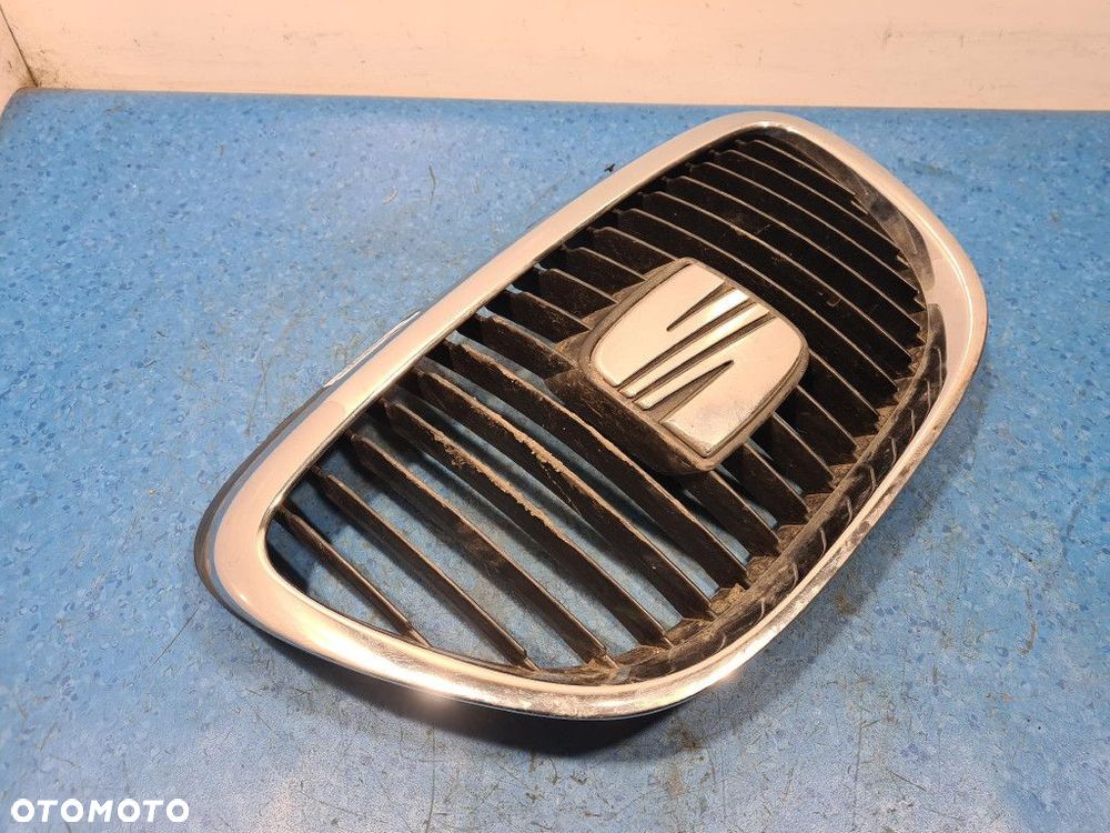 SEAT ALTEA  I ATRAPA / GRILL - 2