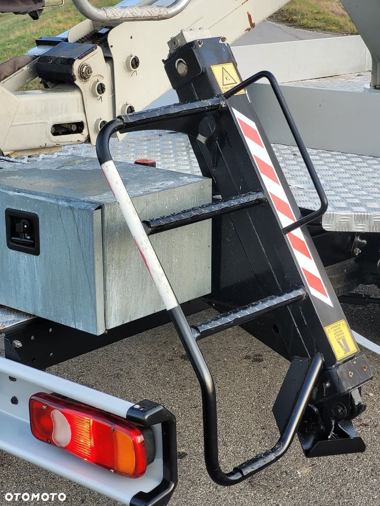 Nissan CABSTAR  35.11 - 28