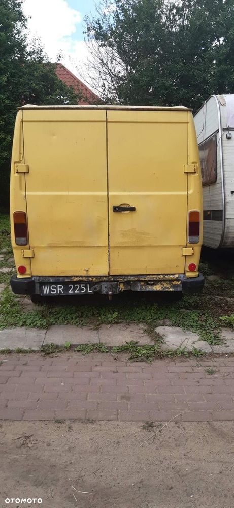 Mercedes-Benz 209D - 2