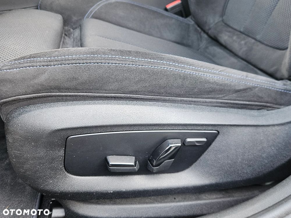 BMW Seria 5 520d xDrive M Sport sport - 23
