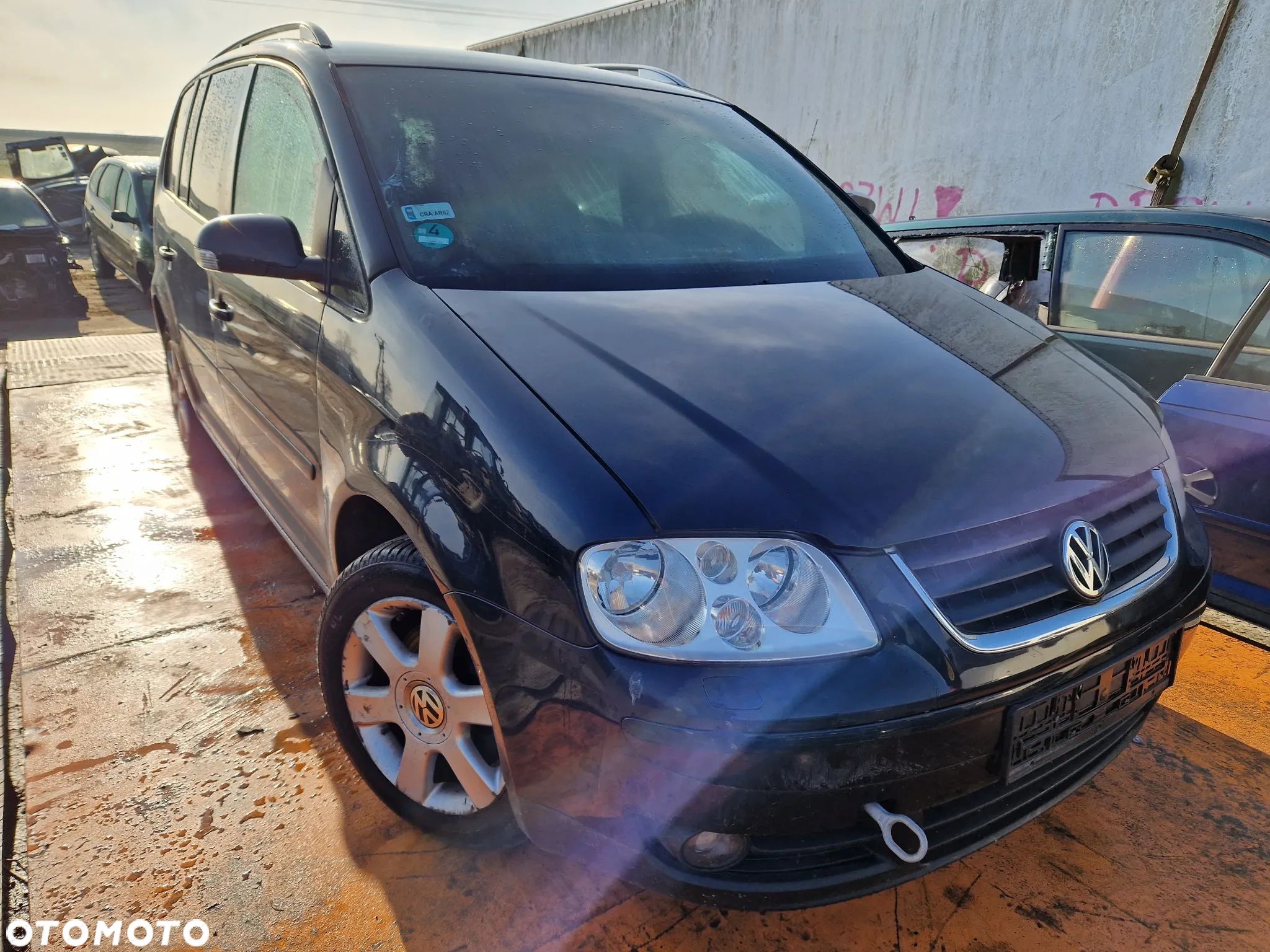 VW TOURAN I HIGHLINE 2003-2010 Silnik 2.0 TDI AZV 136KM/100kW LC9Z na części drzwi zderzak klapa - 1