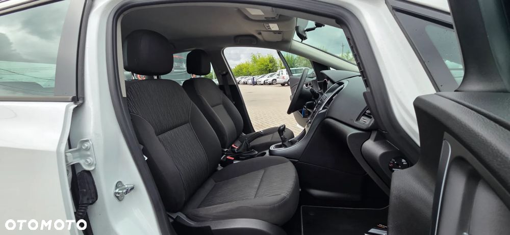 Opel Astra 1.6 Color Edition - 36