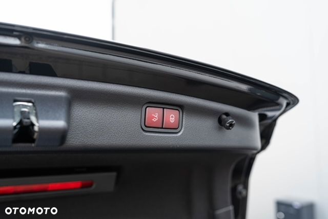 Mercedes-Benz Klasa C 300 d mHEV 4-Matic AMG - 30