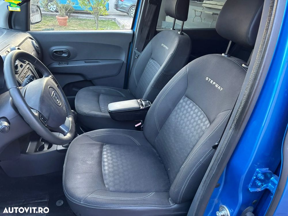 Dacia Lodgy TCe 115 Stepway Celebration - 9