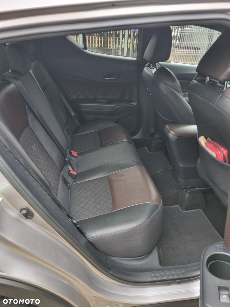 Toyota C-HR 1.2 T Prestige - 31