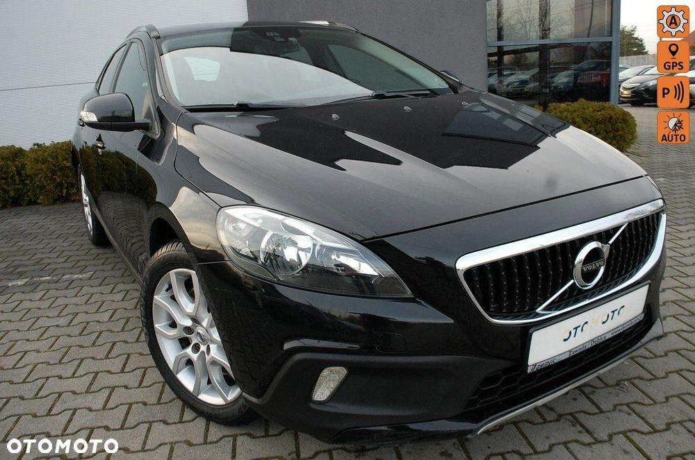 Volvo V40 Cross Country - 1