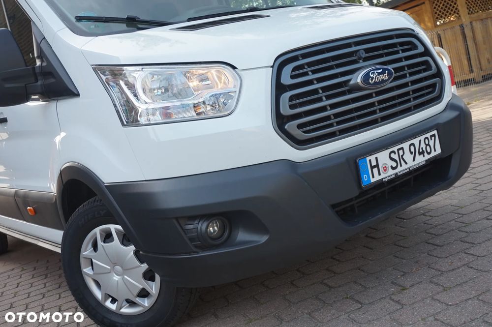 Ford Transit - 1