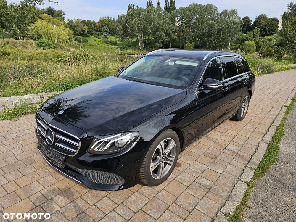 Mercedes-Benz Klasa E 220 d T 9G-TRONIC Avantgarde - 12