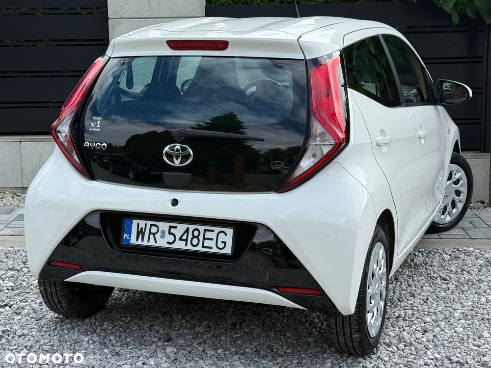 Toyota Aygo x-business - 12
