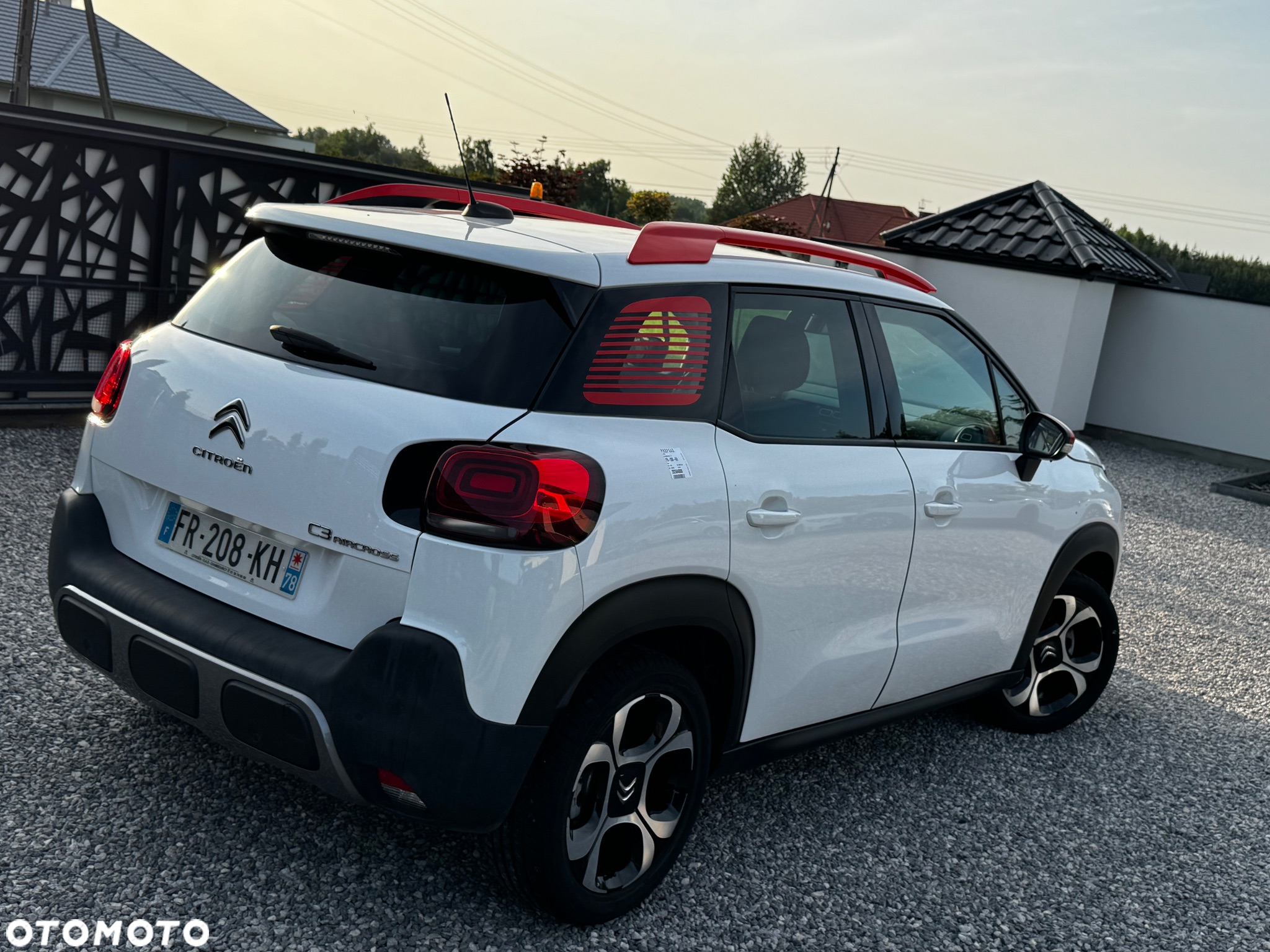 Citroën C3 Aircross PureTech 130 Stop & Start EAT6 OPF SHINE - 3