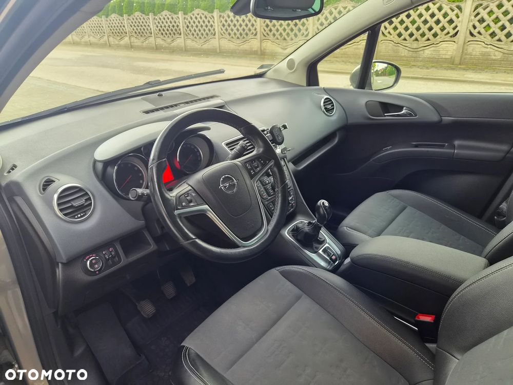 Opel Meriva - 13