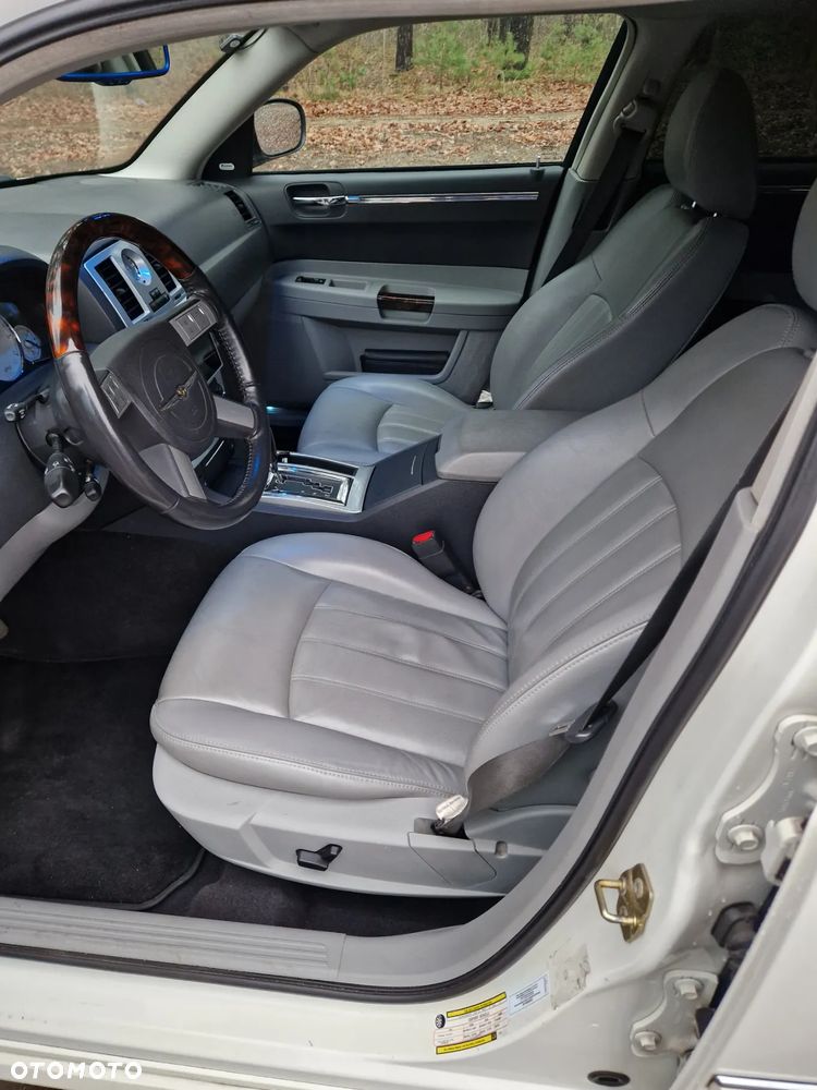 Chrysler 300C 5.7 V8 HEMI AWD Automatik - 10