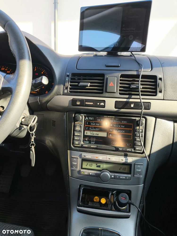 Toyota Avensis 2.2 D-CAT Travel - 6