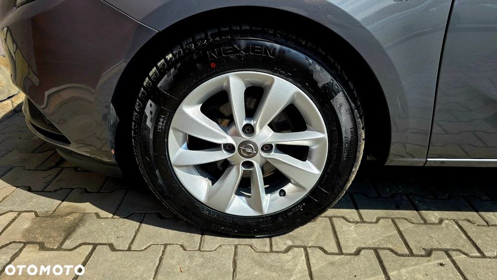 Opel Corsa 1.4 16V Enjoy - 10