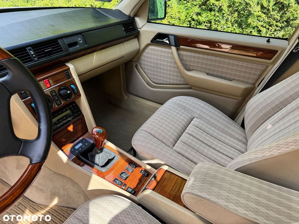 Mercedes-Benz W124 (1984-1993) - 7