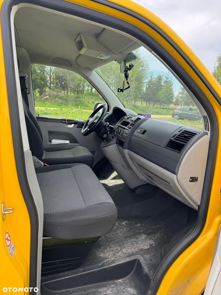 Volkswagen T5 - 12