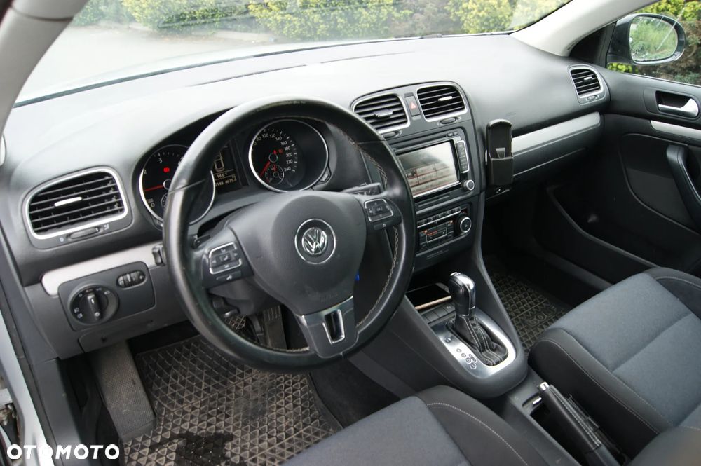 Volkswagen Golf Variant 2.0 TDI DPF DSG MATCH - 11