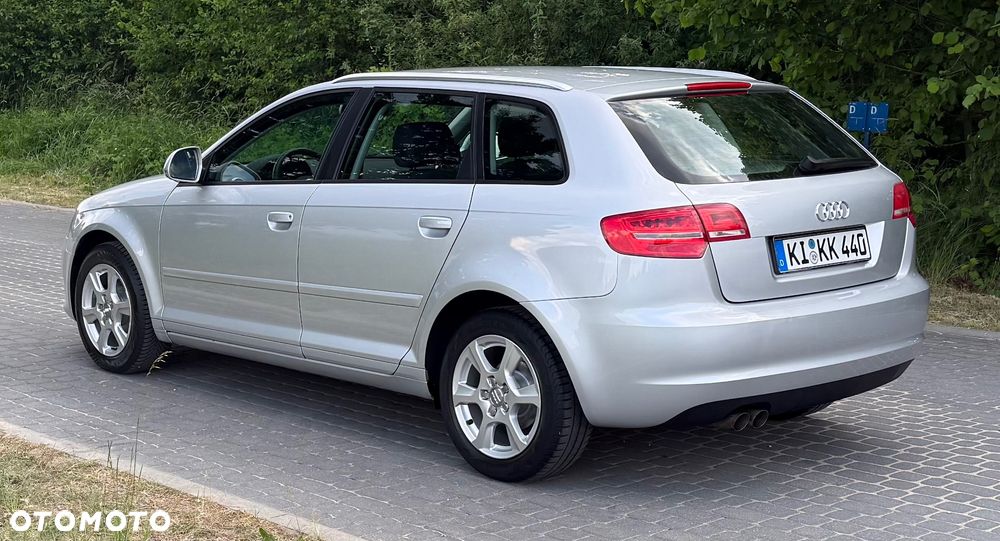 Audi A3 Sportback - 2