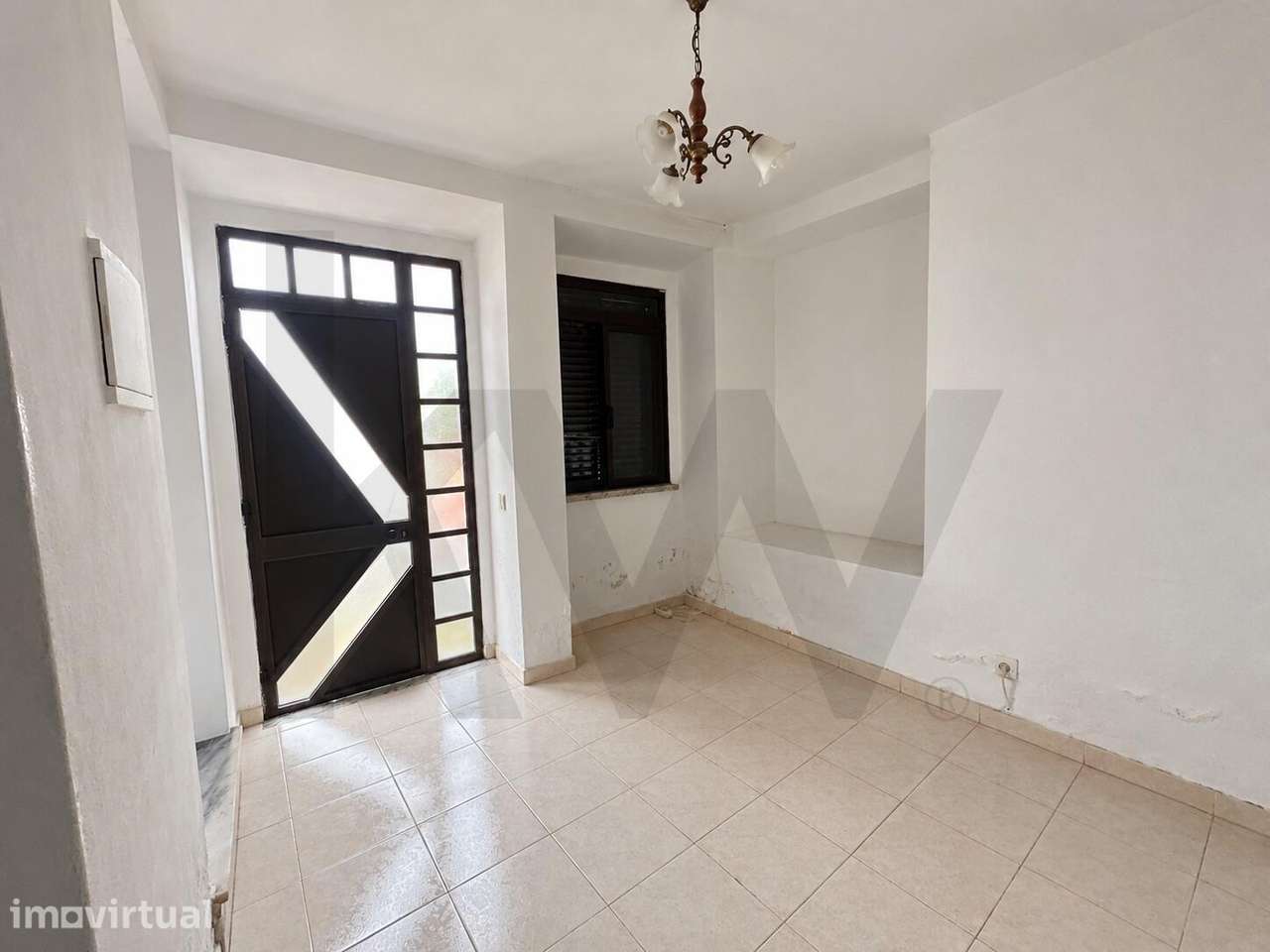 Moradia T2 no centro da Vila de Alcoentre - Grande imagem: 2/12