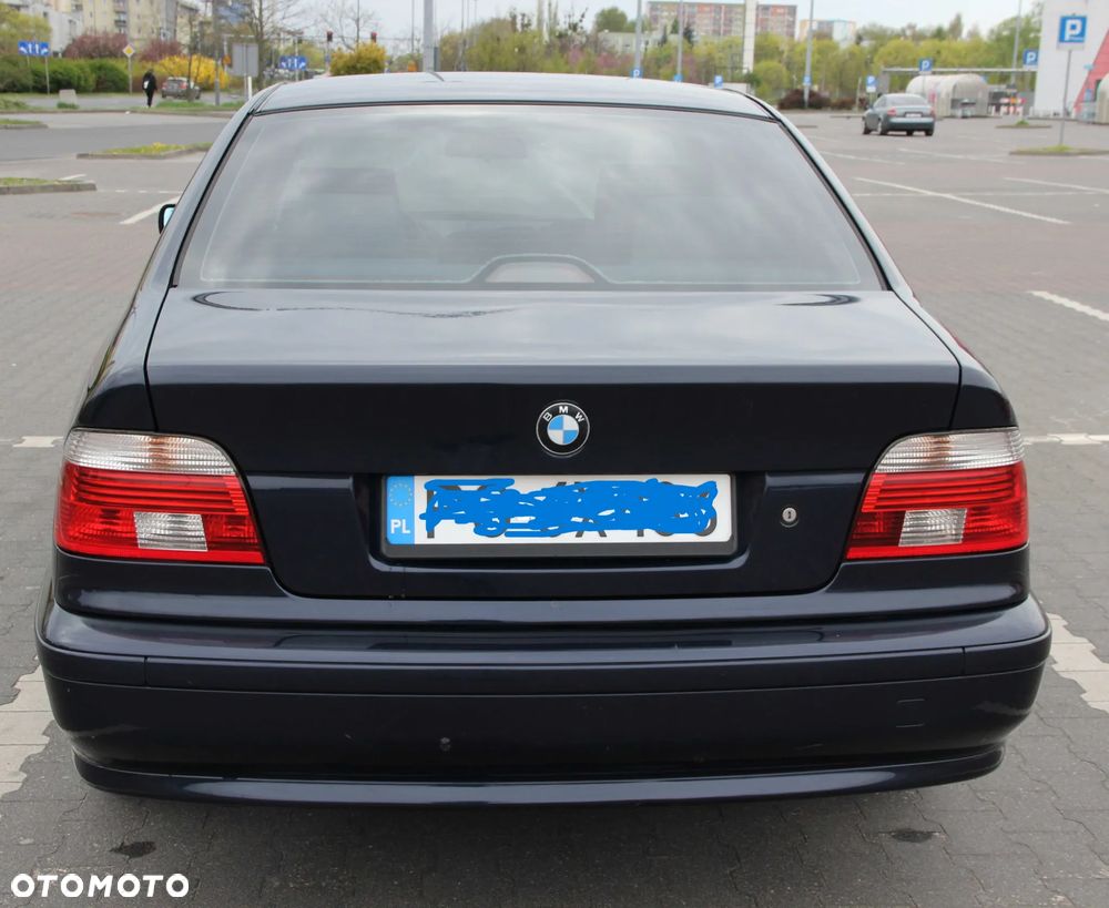 BMW Seria 5 520i - 6
