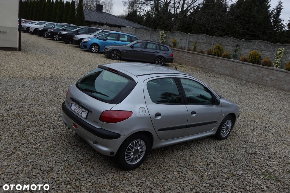 Peugeot 206 - 3
