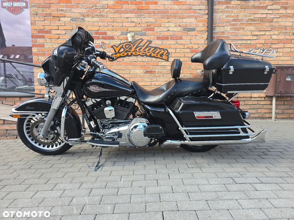 Harley-Davidson FLHT Electra Glide Standard - 2