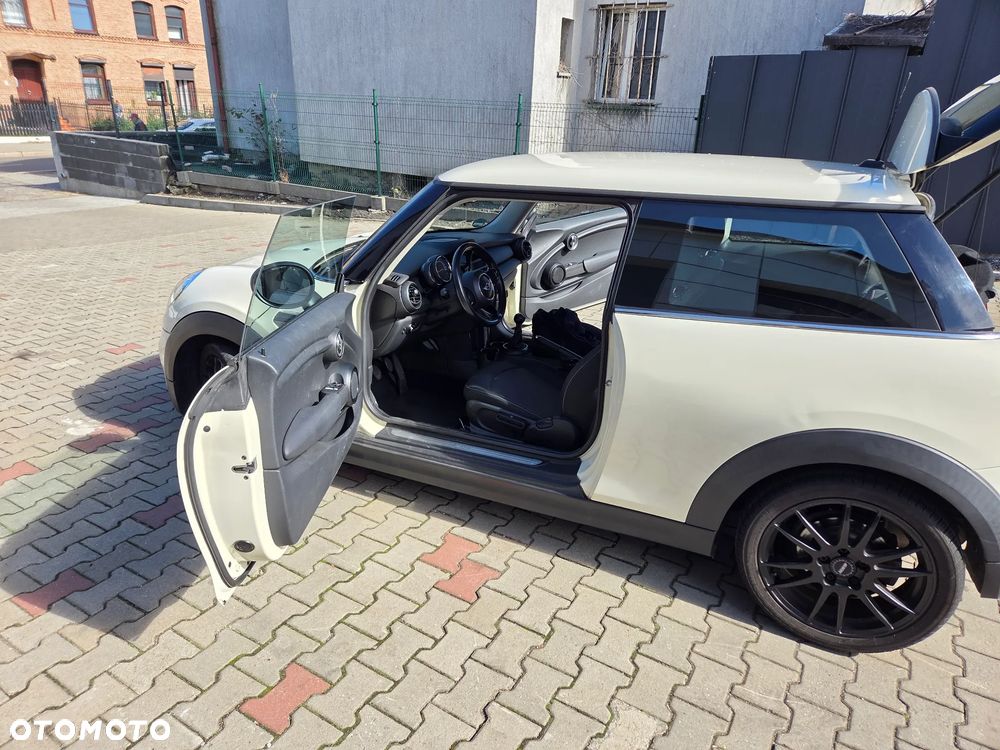 MINI ONE Standard - 4