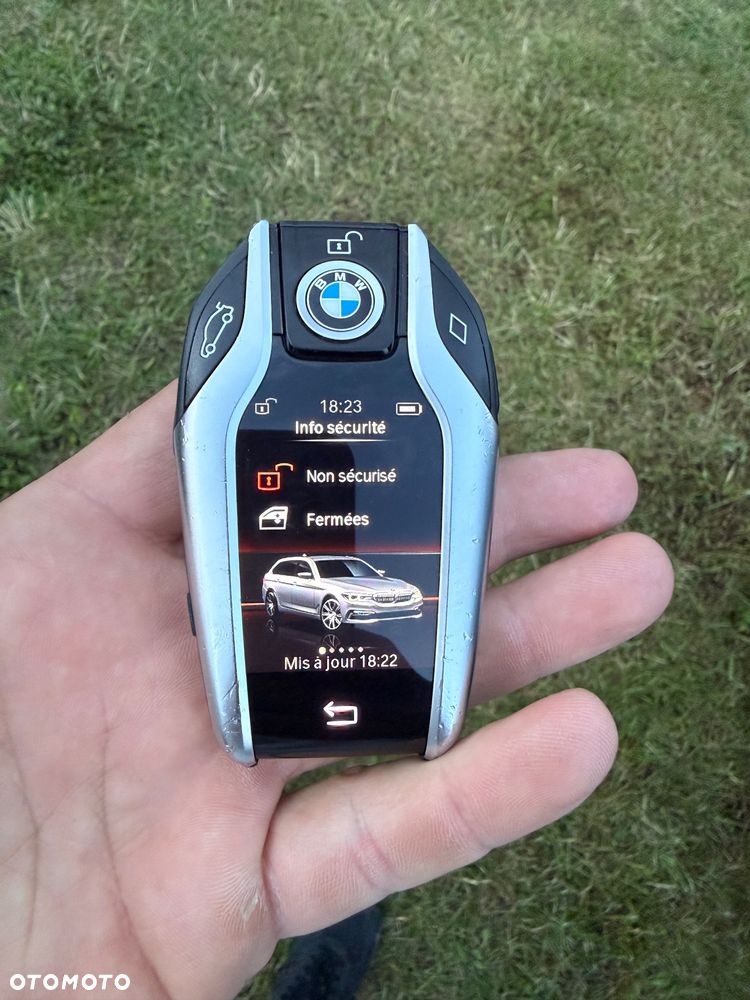 BMW Seria 5 540i xDrive Luxury Line sport - 35