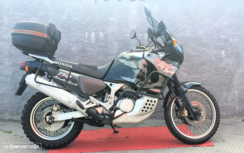 Honda XRV - 5
