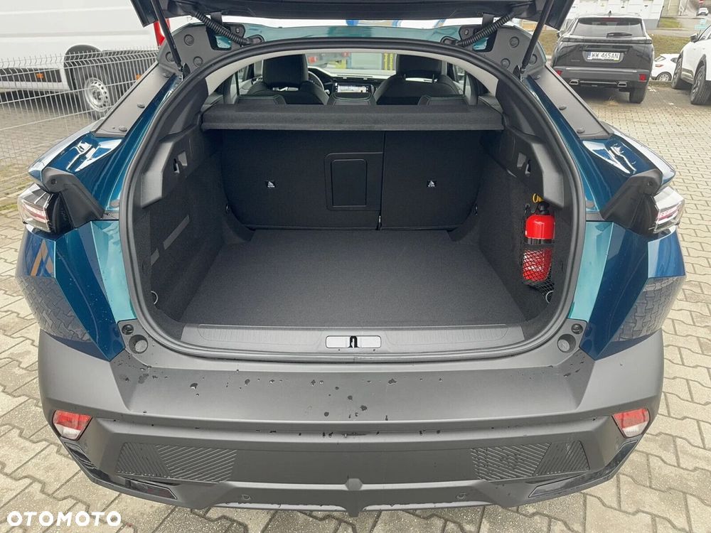 Peugeot 408 - 17