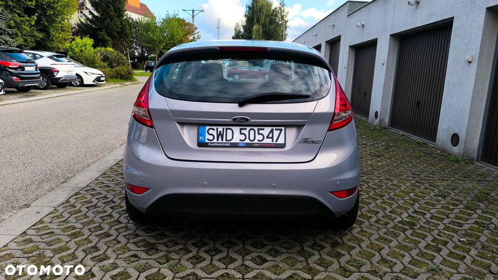 Ford Fiesta 1.4 Autom Champions Edition - 6