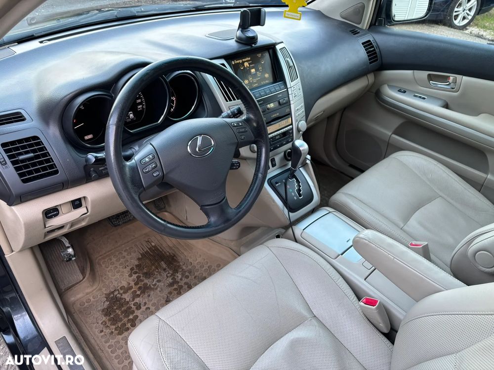 Lexus Seria RX - 18
