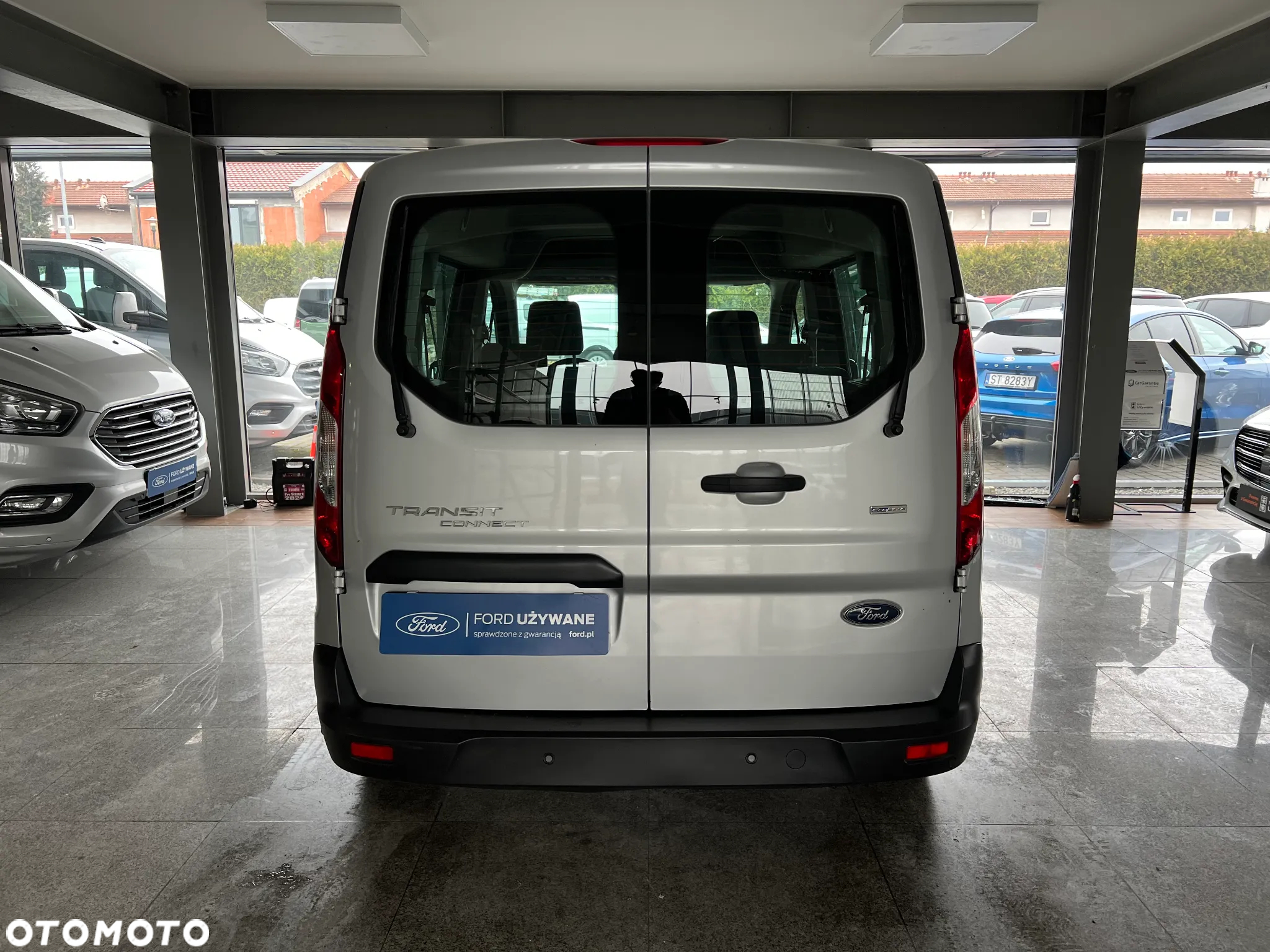 Ford Transit Connect - 13