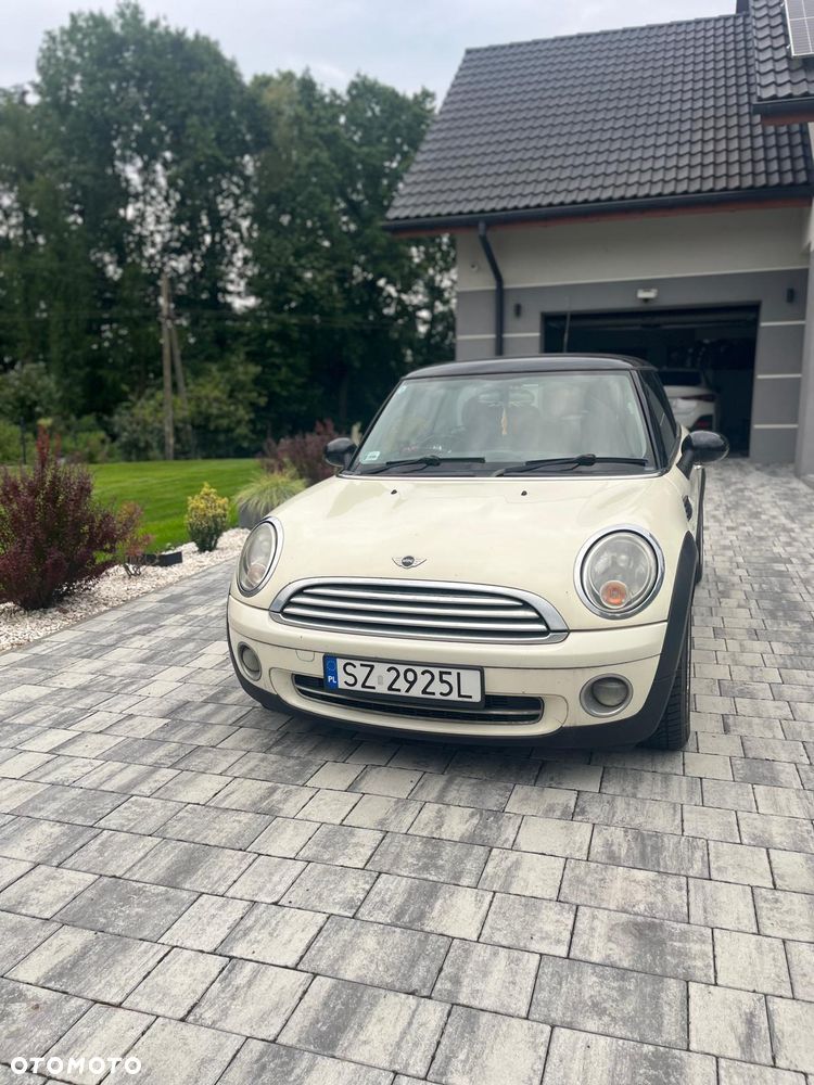 MINI Cooper Standard - 1