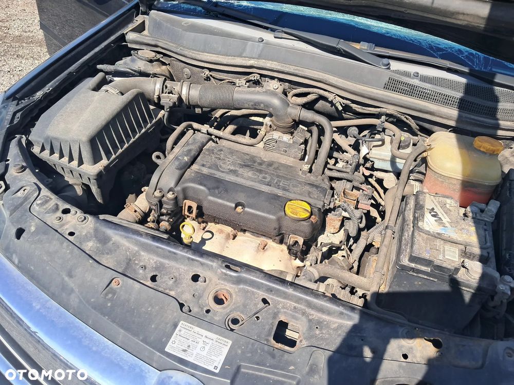 ❌Dawca części ❌ OPEL ASTRA H 2009 HB 1.4 16V KOD LAK: Z20R - 17