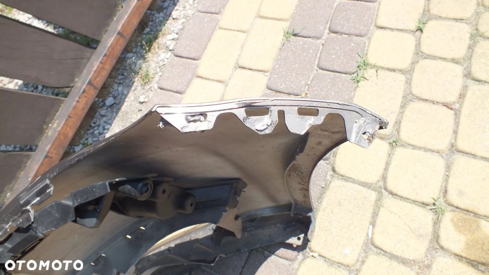 Zderzak przedni Ford Focus MK-4 Sedan - 13