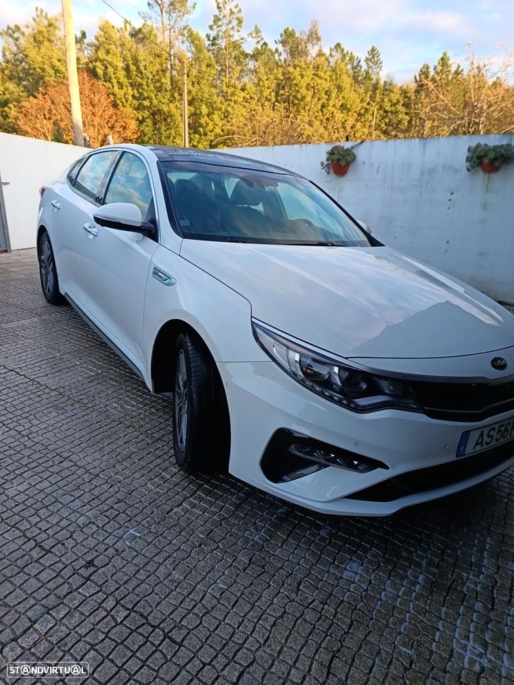 Kia Optima 2.0 CVVT PHEV - 12
